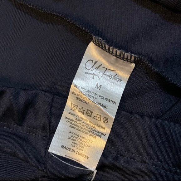 NWT CM Fashion Navy Shorts Medium - Picture 4 of 4